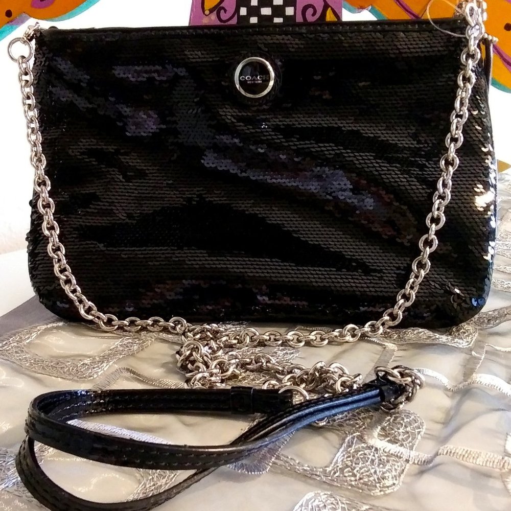 NWOT MINT COACH Black Poppy Sequin Clutch w/ Shoulder Chain